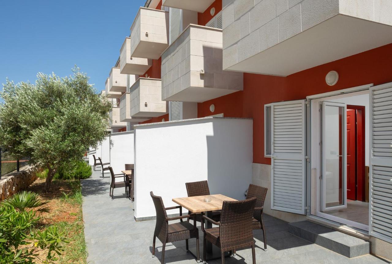 Gajac Hostel & Rooms Vagabundo מראה חיצוני תמונה